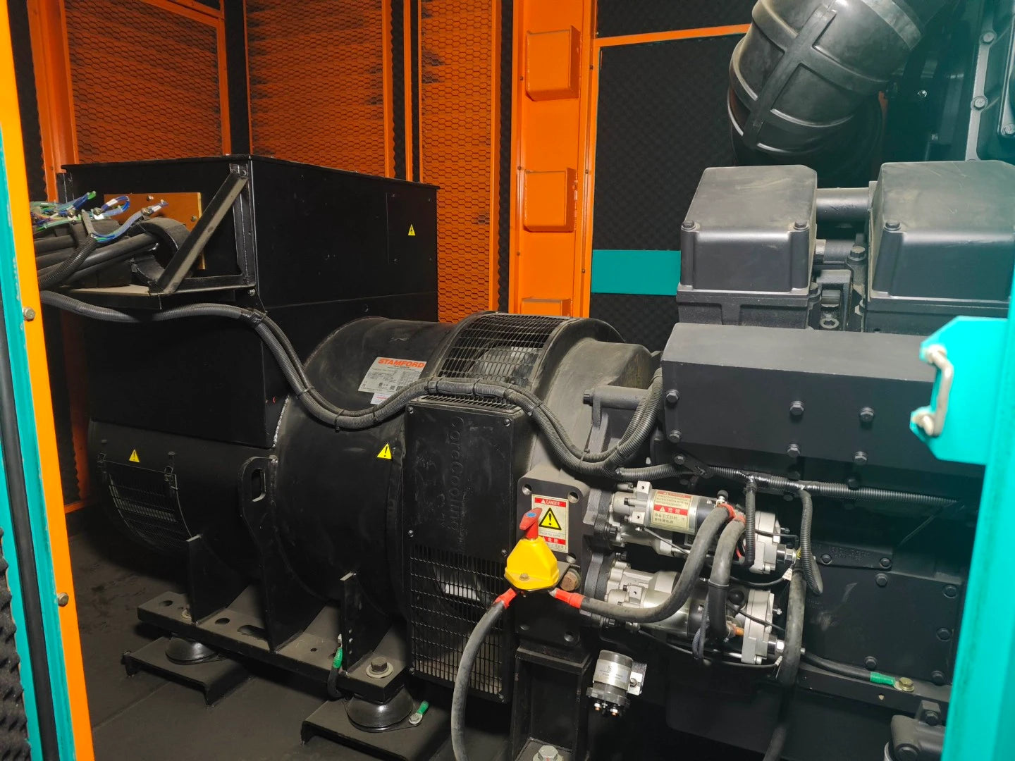 NEW 800KVA CUMMINS KTA38-G2B GENSET @ 2CU800