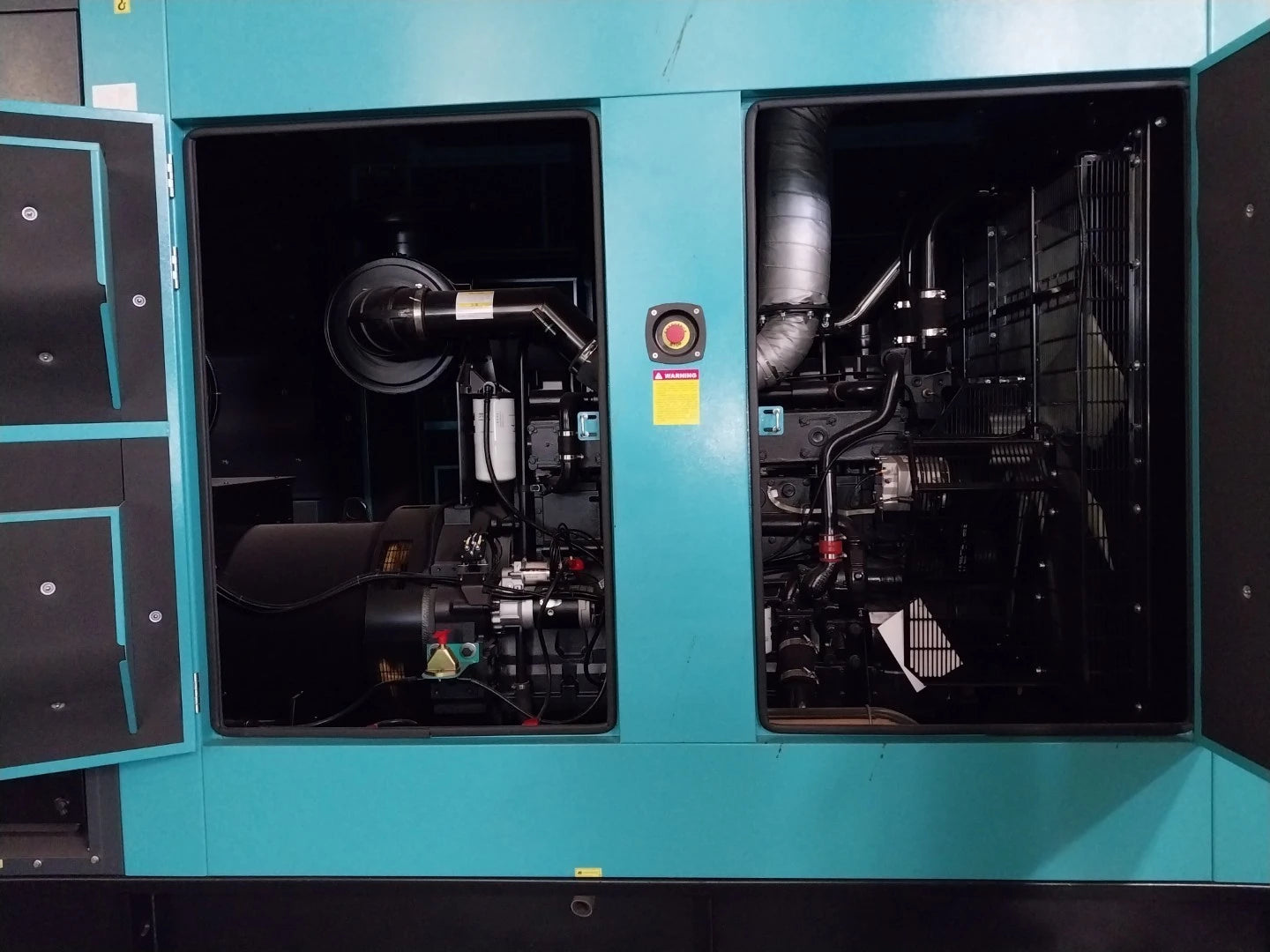 NEW 600KVA CUMMINS KTAA19-G6A GENSET @ 10CU600