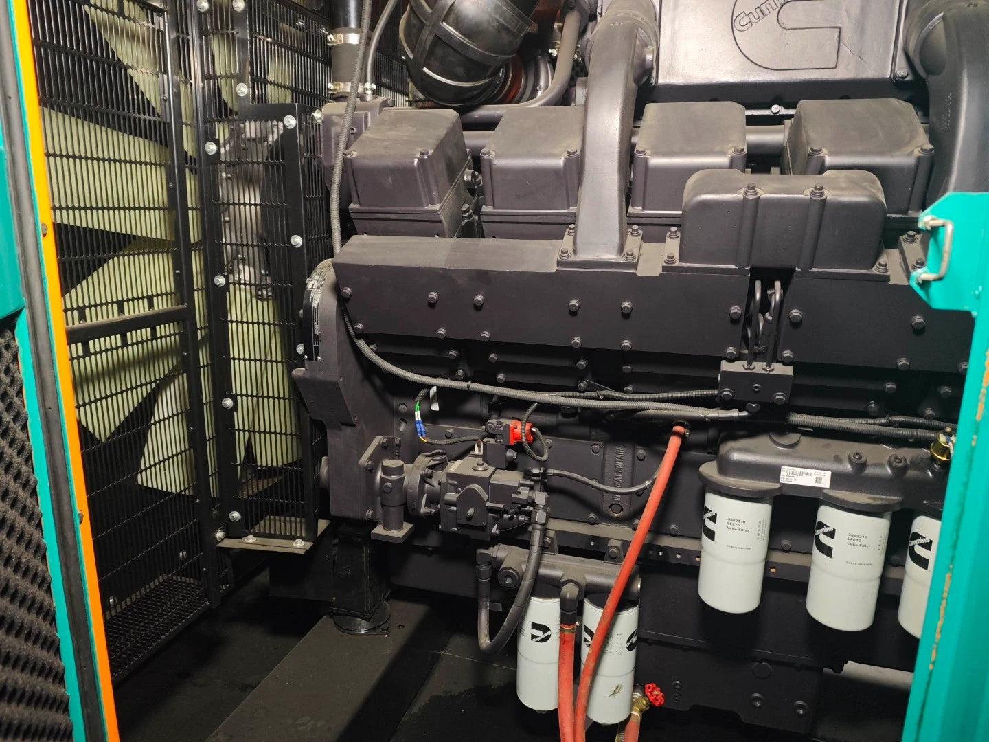 NEW 800KVA CUMMINS KTA38-G2B GENSET @ 2CU800