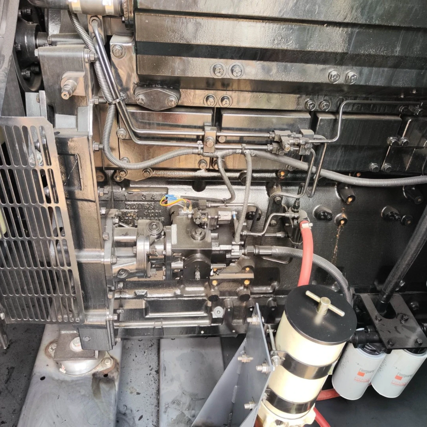 Used 500kVA Cummins KTA19-G4 Genset @ 15CU500