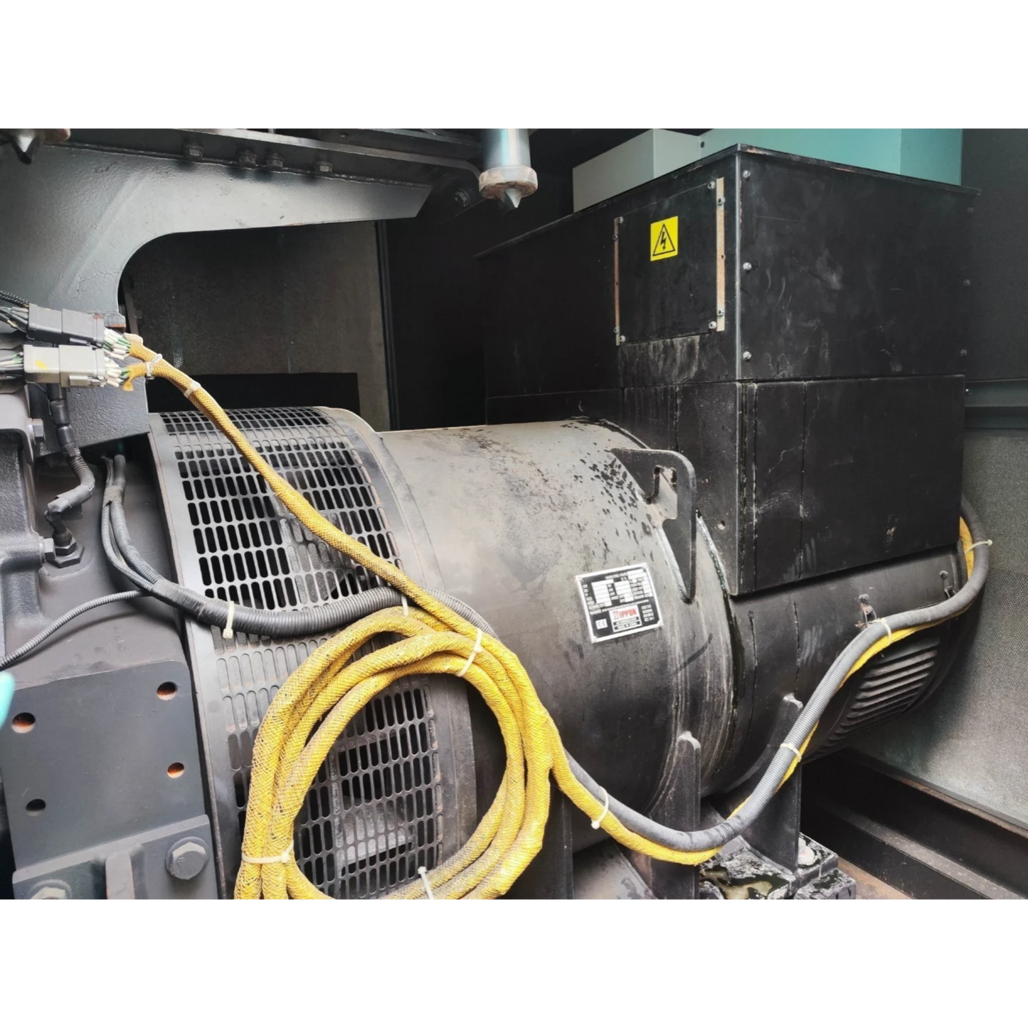 Used 800kVA Komatsu SAA6D170E3 Genset @ 10KO800
