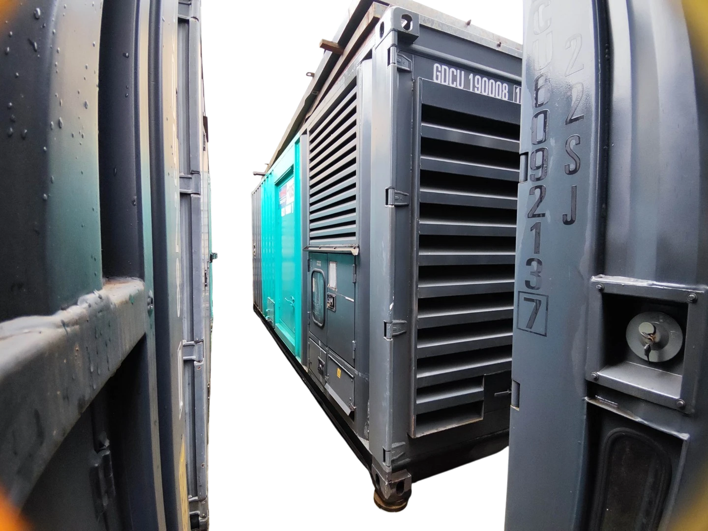 USED 1000KVA CUMMINS KTA38-G5 GENSET @ 13CU1000