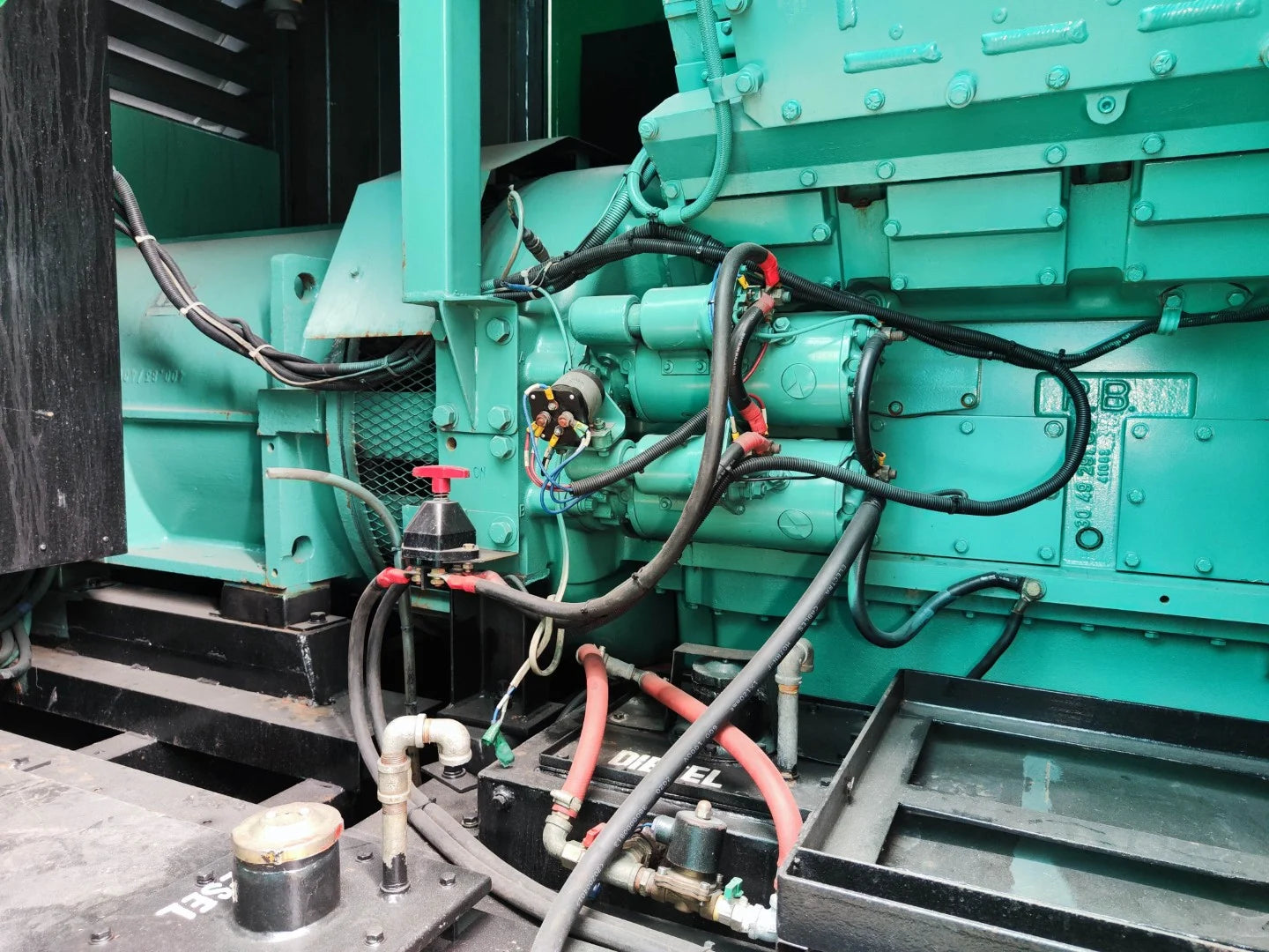 USED 1500KVA CUMMINS KTTA50-G2 GENSET @ 21CU1500