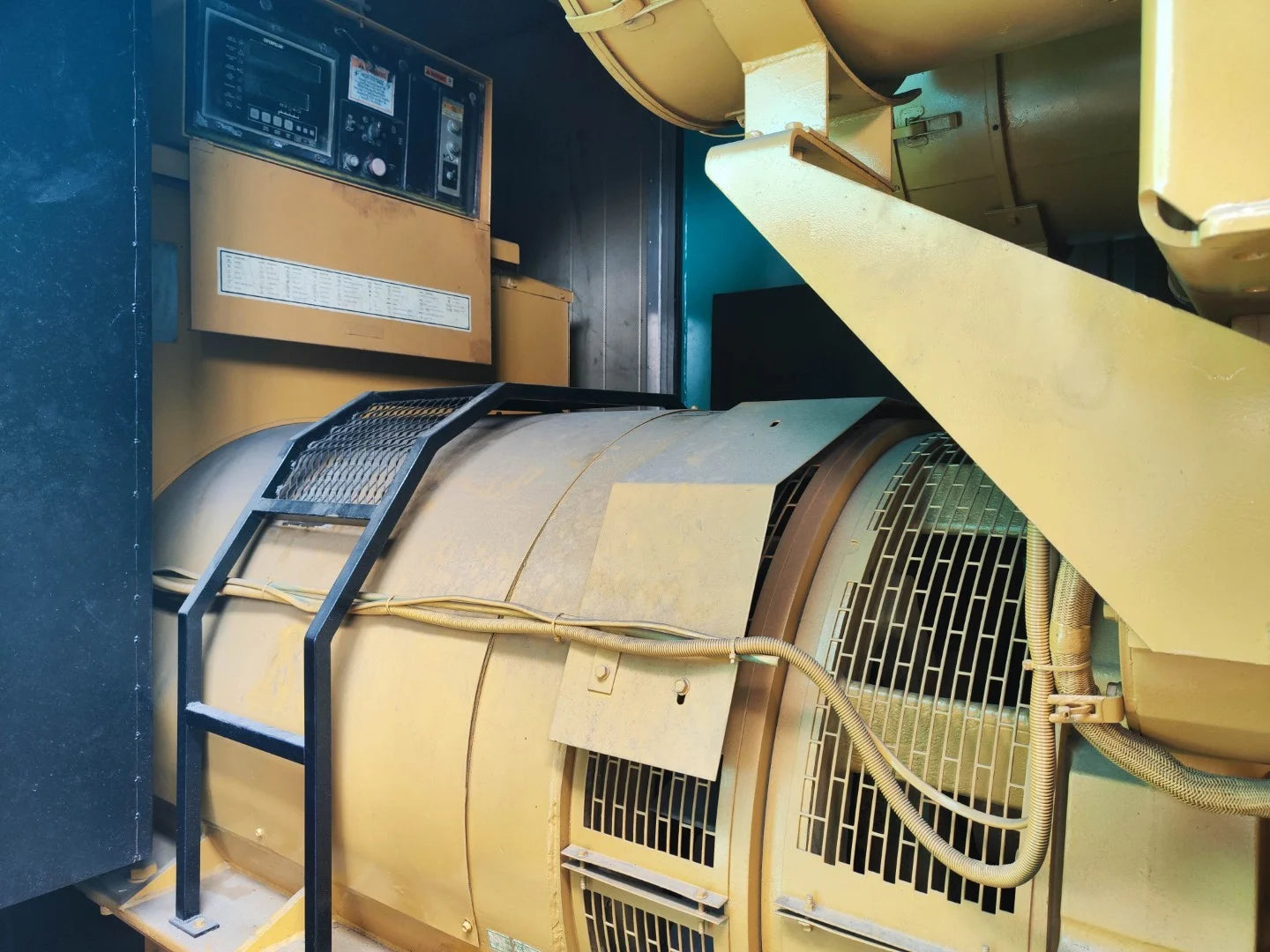 USED 2000KVA CATERPILLAR 3516B-DITA GENSET @ 5CA2000