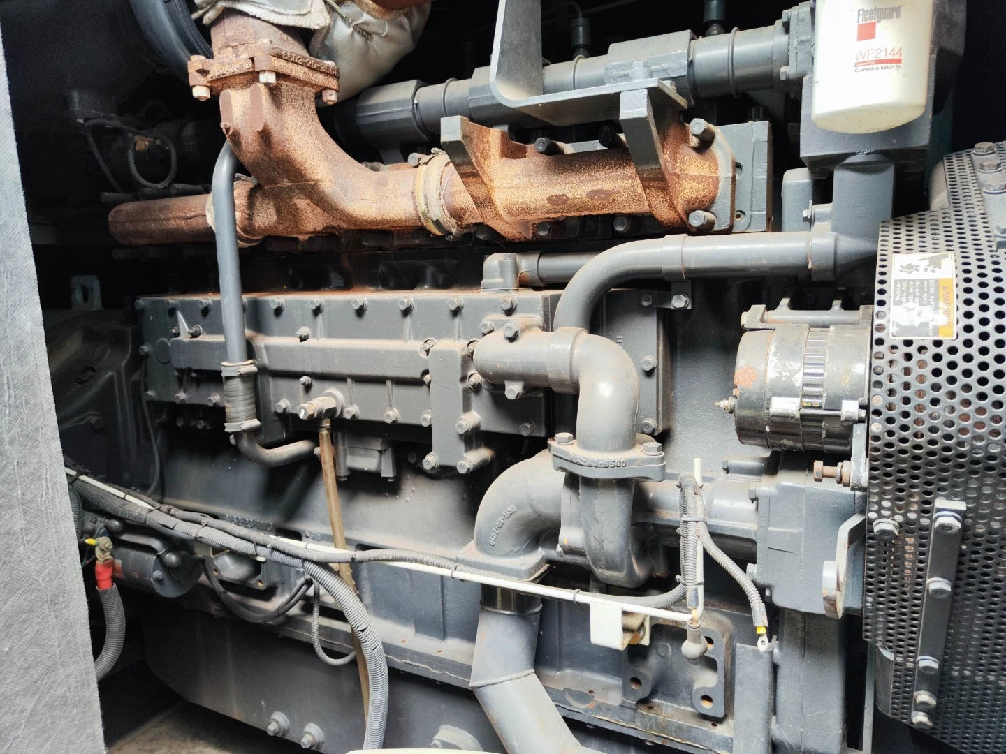 USED 550KVA KOMATSU SA6D170-A-1 GENSET @ 2KO550