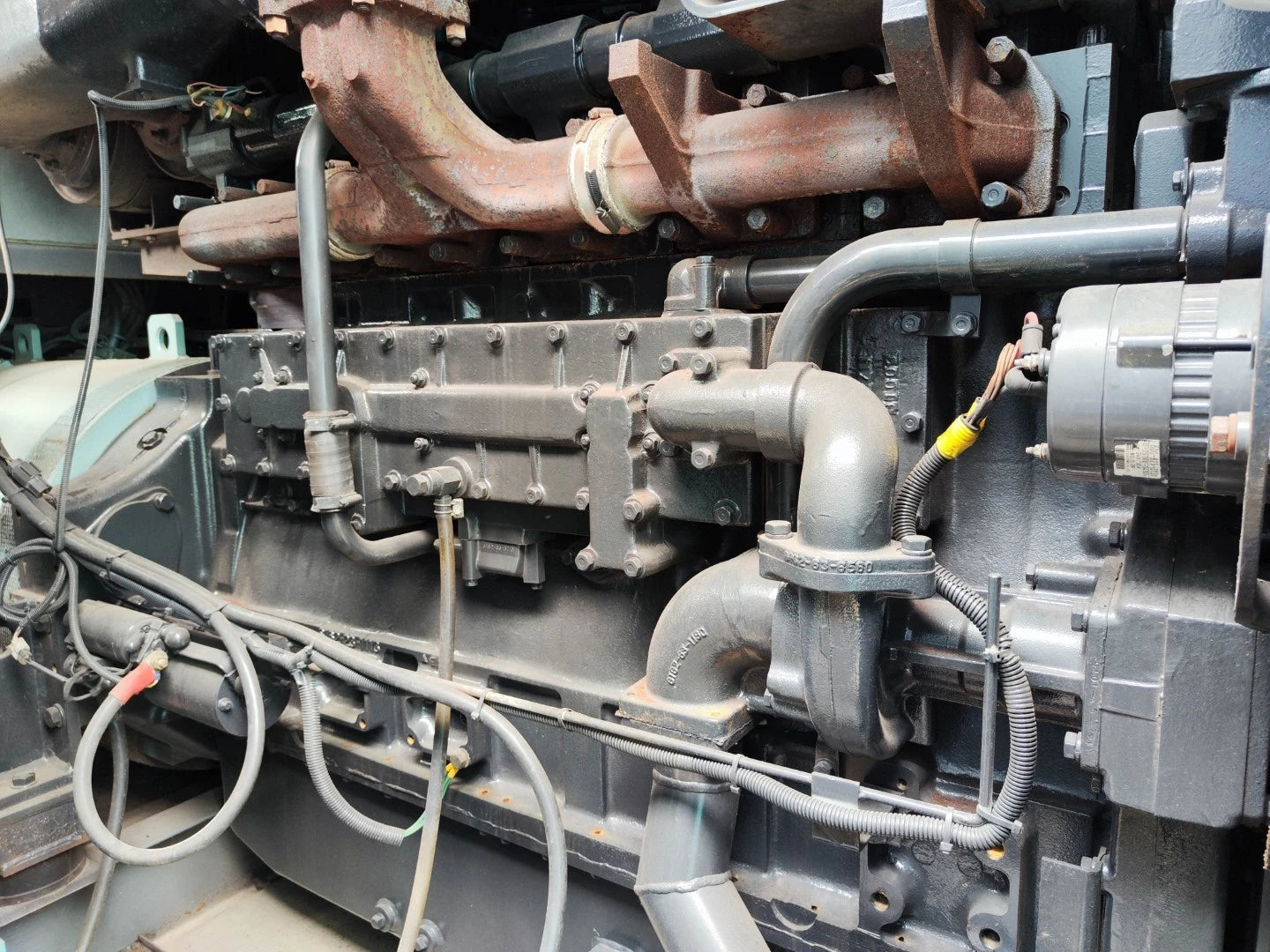 USED 600KVA KOMATSU SA6D170-A-1 GENSET @ 7KO600